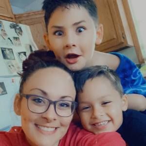 Meet your Posher, Candis